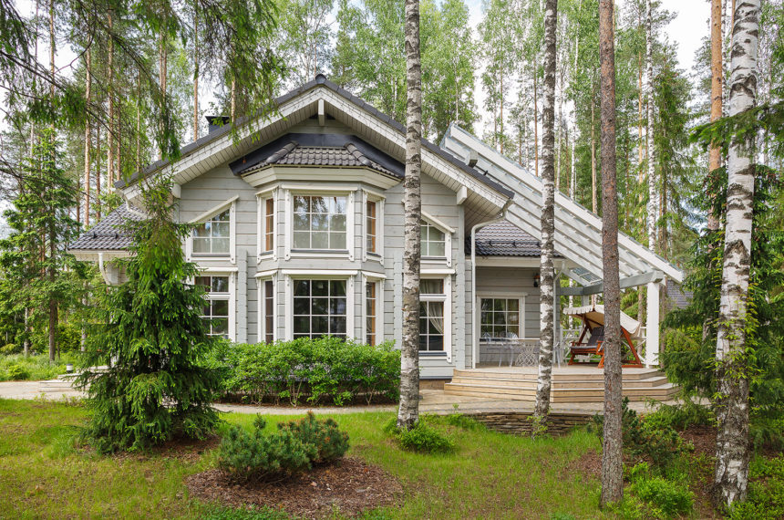 Honka Ajatonta is a popular log house design inspired by early 20th-century villas.