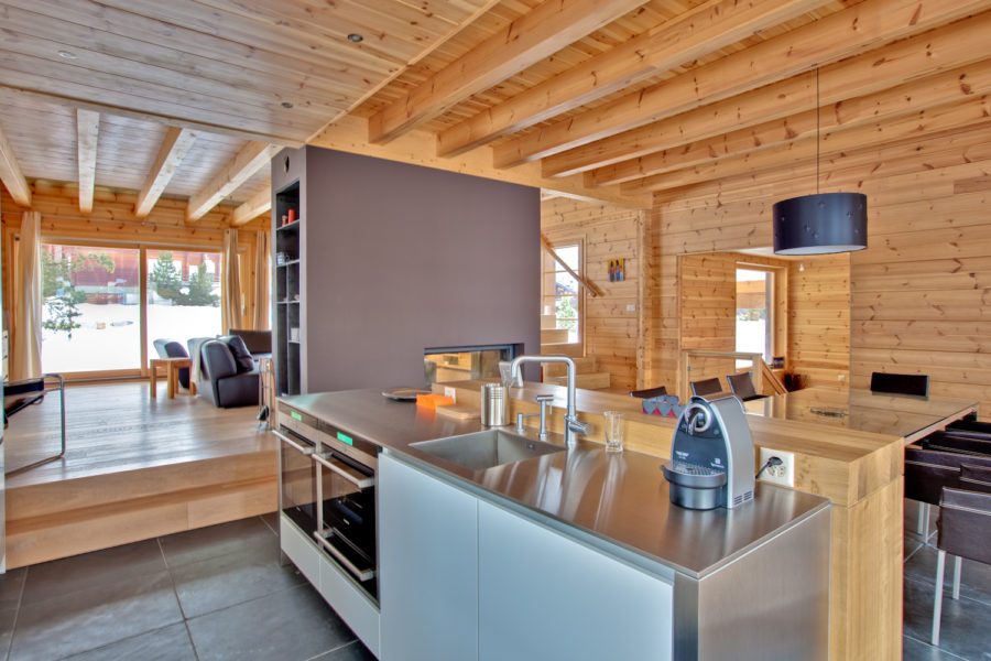 alpine-chalet-kitchen2.jpg