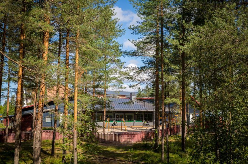 hiirulaisenkuja-exterior-forest.jpg