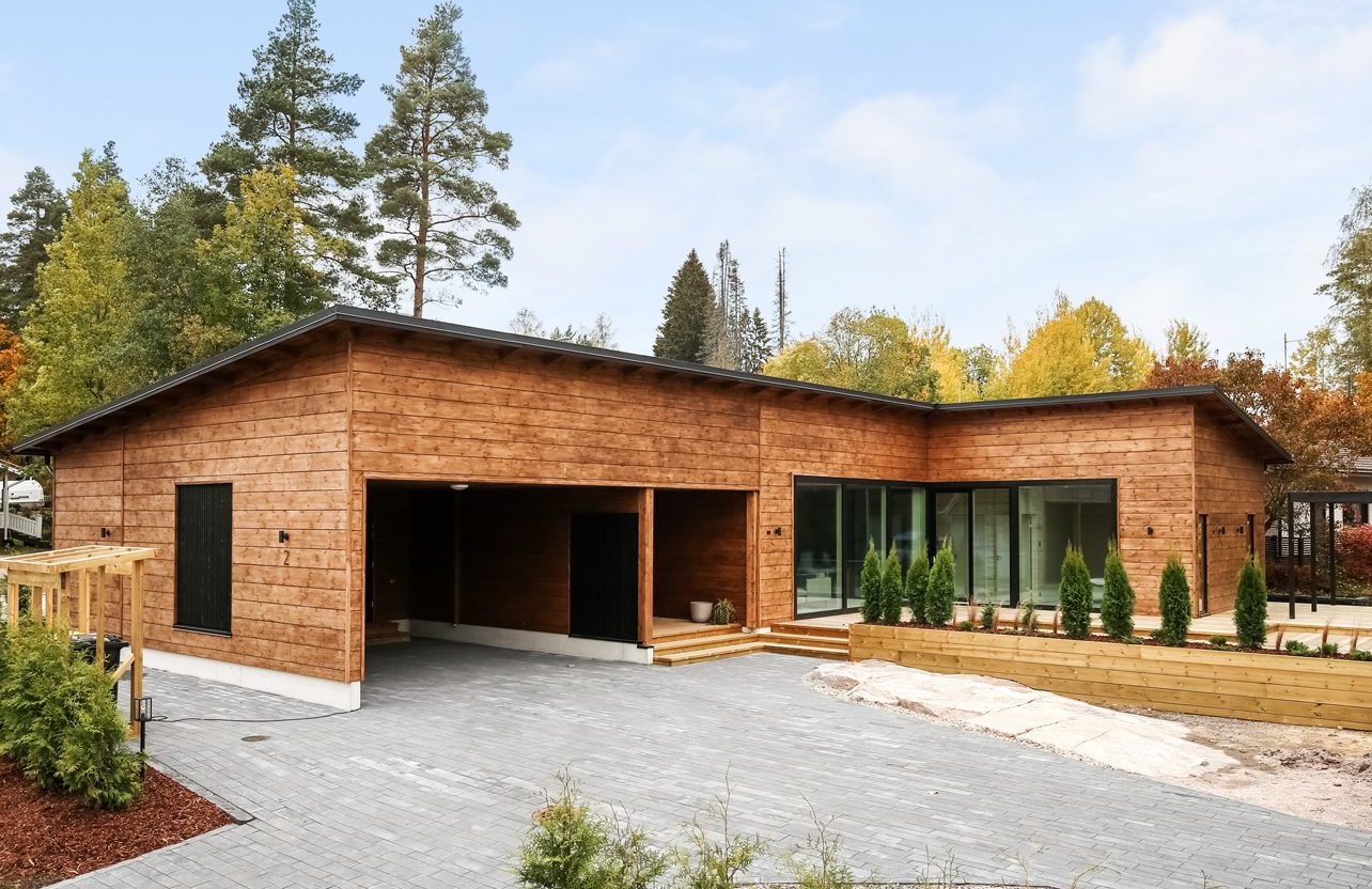 Honka - Gentle wood and pastel colours – this is the modern log home of Juuso and his family