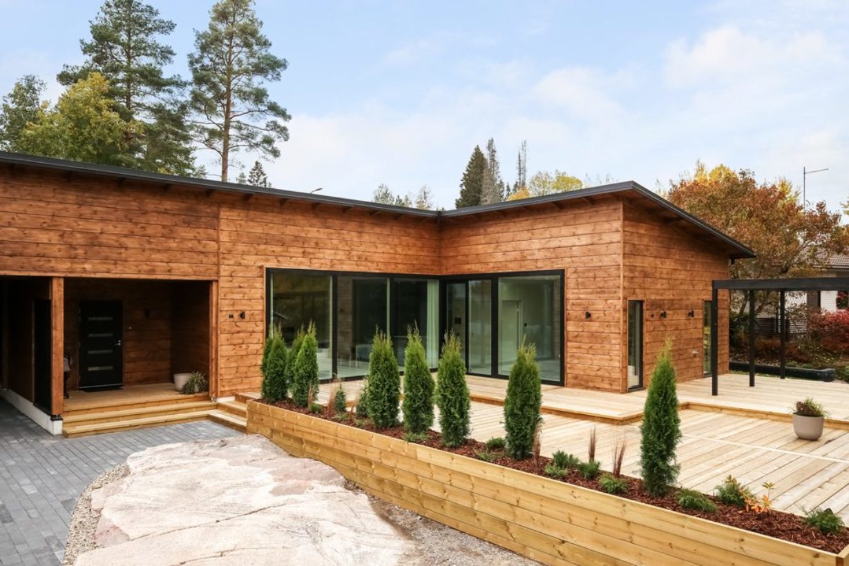 Honka - Gentle wood and pastel colours – this is the modern log home of Juuso and his family