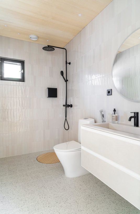 Honka - Gentle wood and pastel colours – this is the modern log home of Juuso and his family