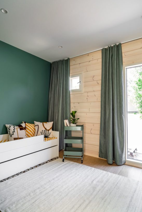 Honka - Gentle wood and pastel colours – this is the modern log home of Juuso and his family