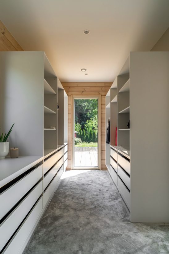 Honka - Gentle wood and pastel colours – this is the modern log home of Juuso and his family