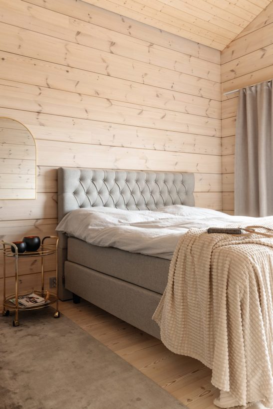 Modern log cabin for an active family – this is the holiday house of Hanna, Johannes and the children