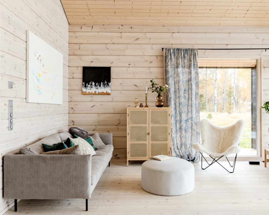 Modern log cabin for an active family – this is the holiday house of Hanna, Johannes and the children