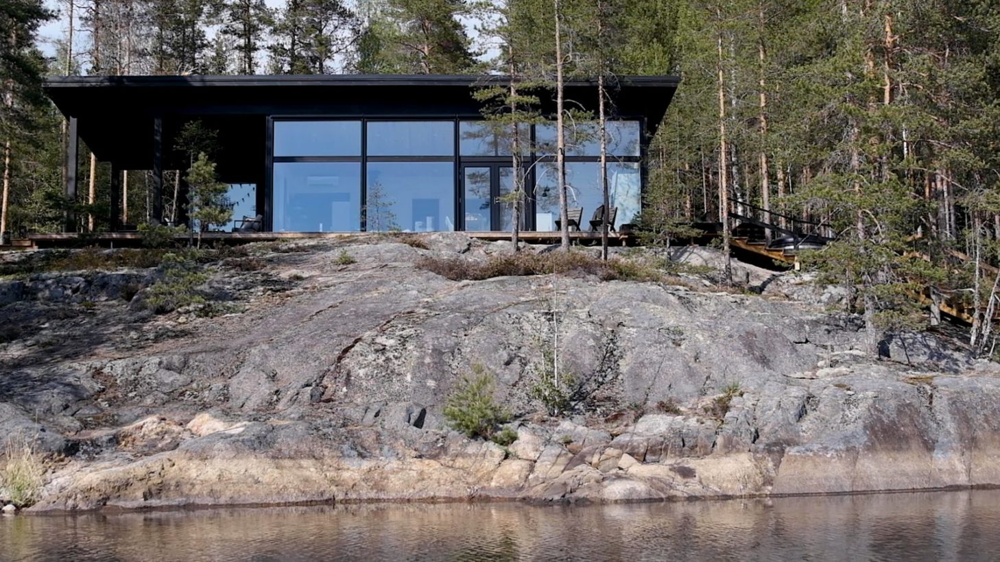 A Halti Log Cabin for Year-Round Living on Lake Saimaa for Tanja, Harri and their adult children