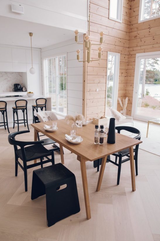 Six months living in a log house, how does it feel? Get inspired by Kaisa's log home.