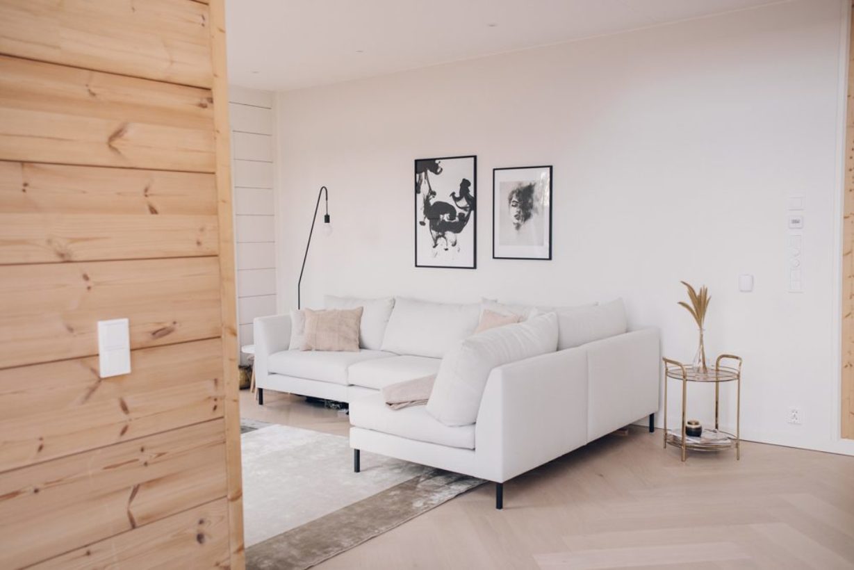 Six months living in a log house, how does it feel? Get inspired by Kaisa's log home.