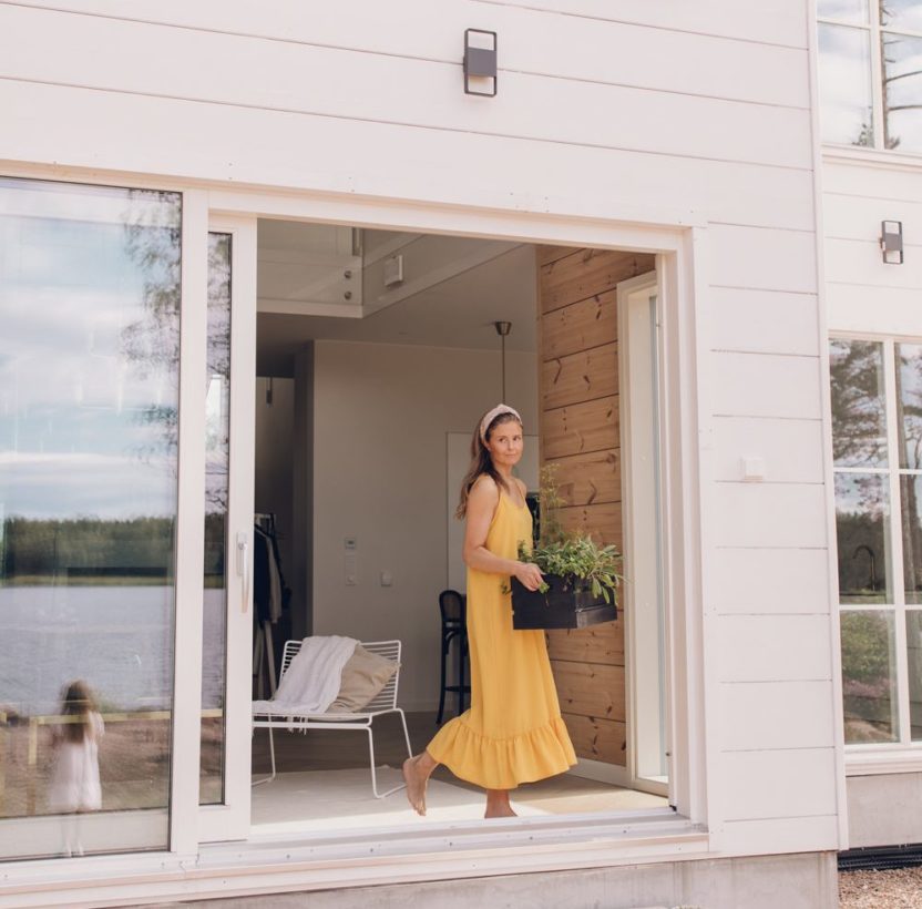 Six months living in a log house, how does it feel? Get inspired by Kaisa's log home.