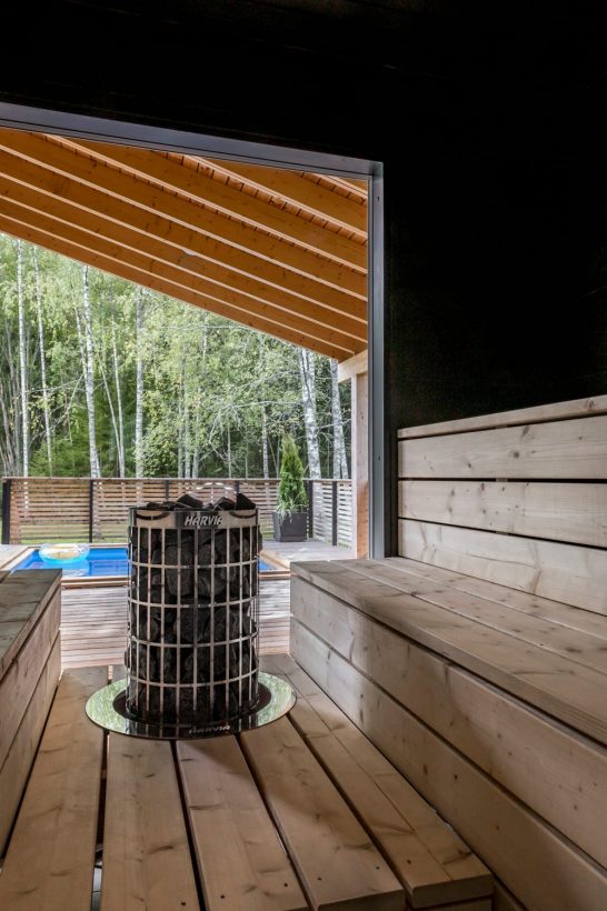 Modern Honka log home in Finland, Lindawilhelminaa, Honka Tribe