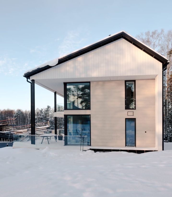 Light and bright modern log house – This is the home of Krista, Tommi, Klaudia and Amanda