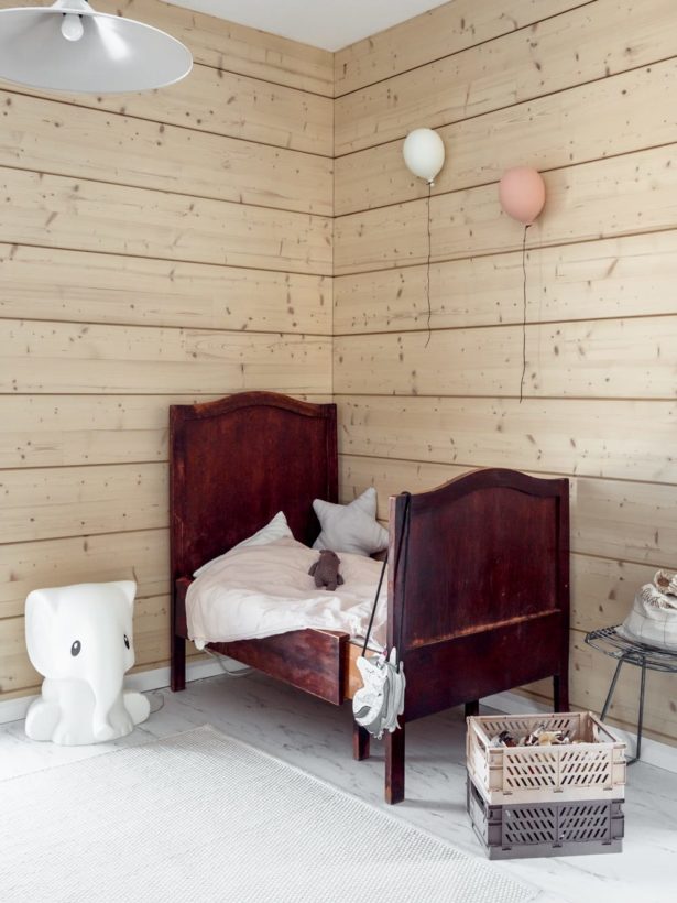 Light and bright modern log house – This is the home of Krista, Tommi, Klaudia and Amanda