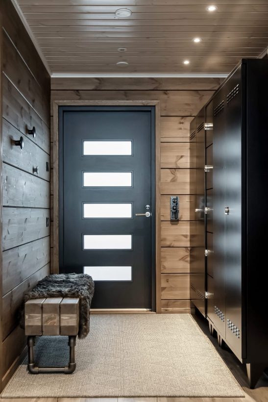 Breathing is easy in the atmospheric Honka log cabin home loved by Ellinor and Adrian